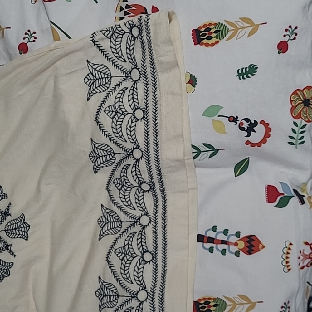 Johnny Was JWLA embroidered tee shirt tshirt M - Picture 10 of 10